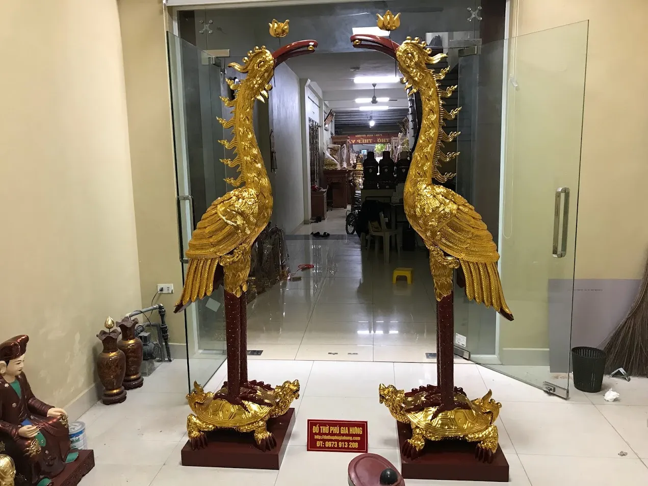 hạc thờ đình, đền